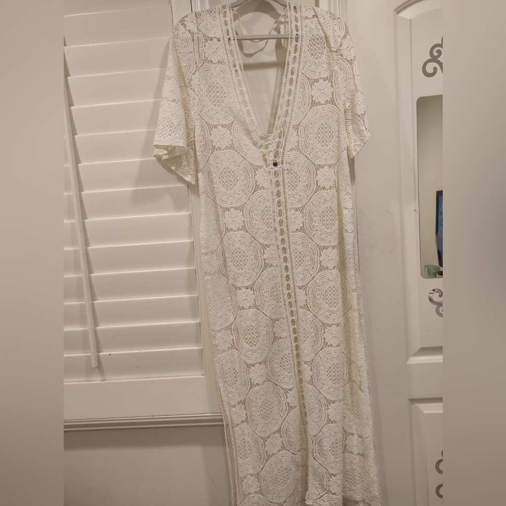 Chloe Ivory Lace Maxi Dress